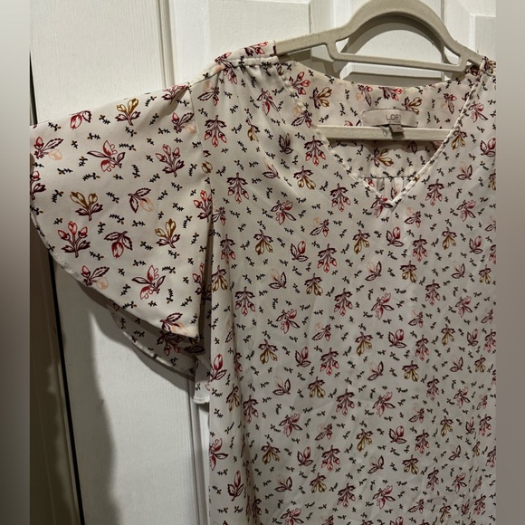 LOFT Floral Print V-Neck Blouse - Picture 2 of 5